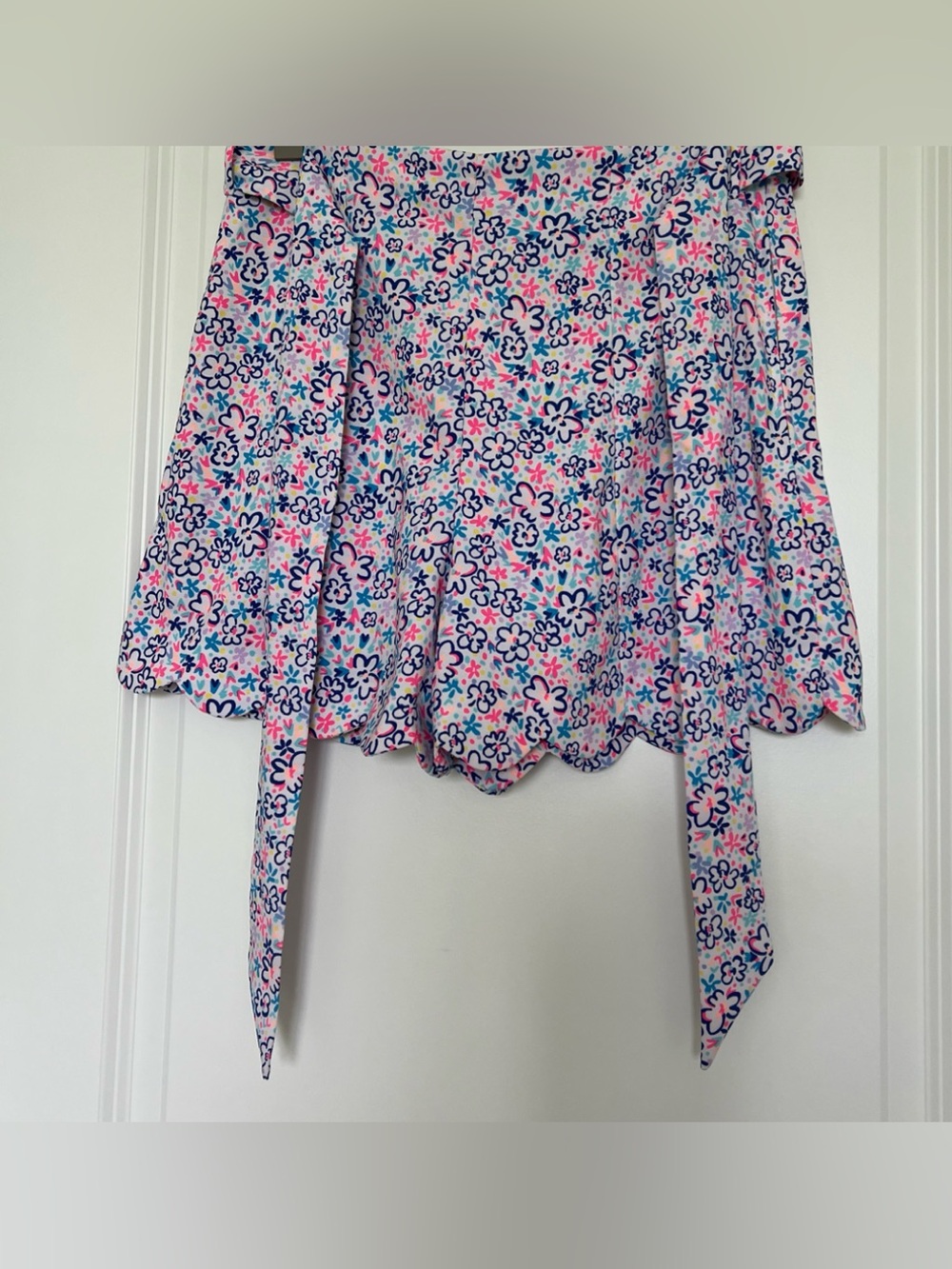 Lilly Pulitzer CASIA Scallop Hem Tie-Waist Shorts Pink & Blue 4